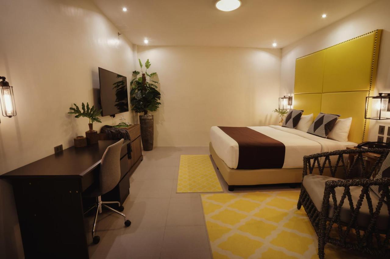 The Bourke Hotel Davao City Dış mekan fotoğraf