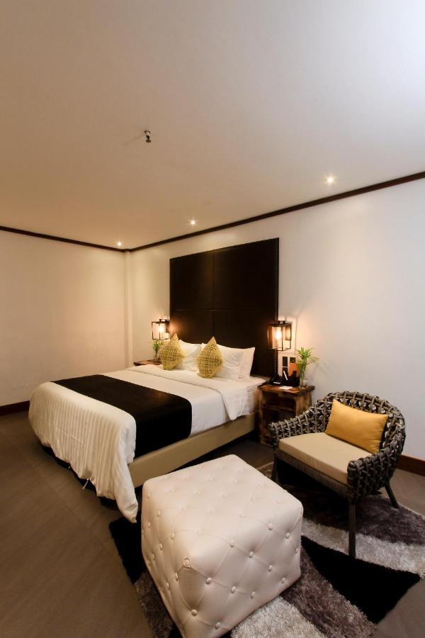 The Bourke Hotel Davao City Dış mekan fotoğraf